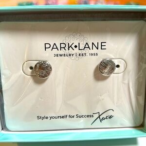 NWT! Park Lane Simple Silver Studs